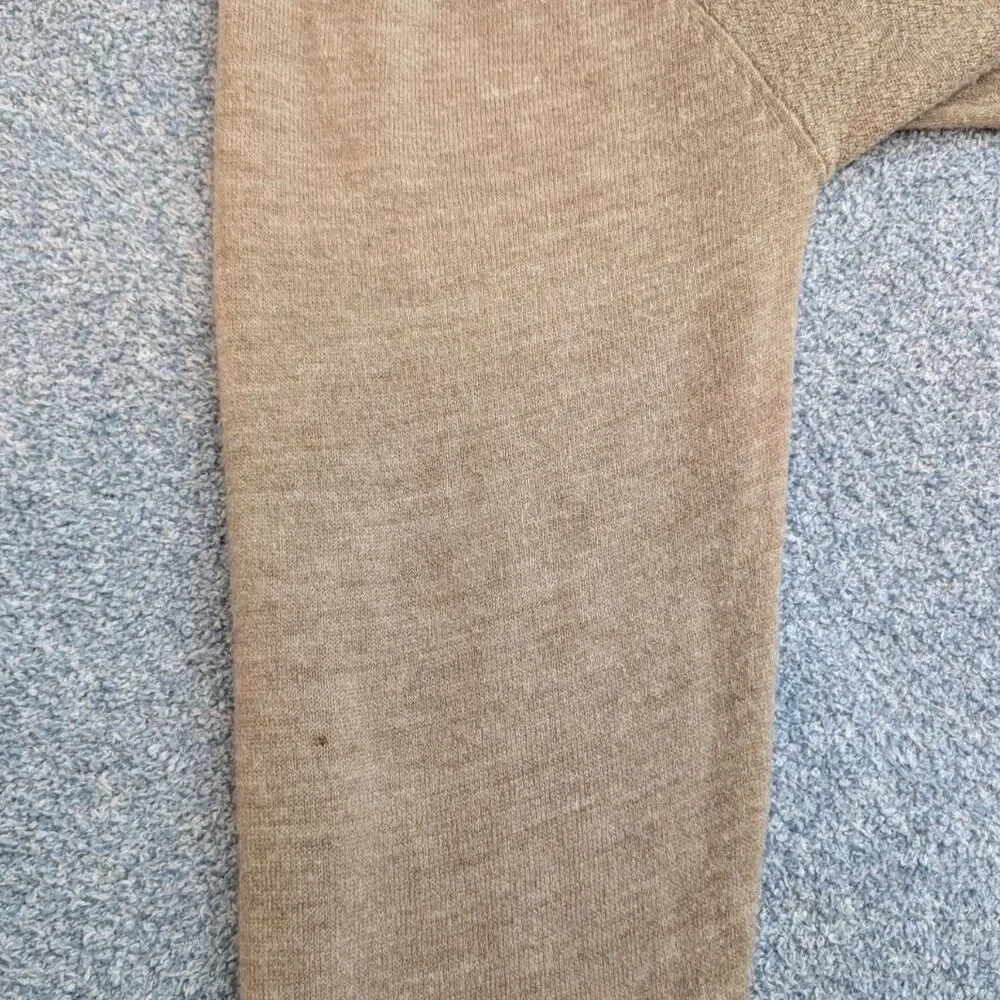 Haggar Men's Size Large Tan V-Neck Classic Knit Pullover Casual Winter Sweater